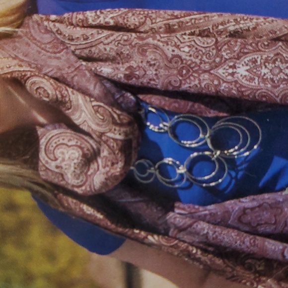 Penelope Ann New Scraf Periwinkle and Chocolate Paisley 77" x 37" - Picture 4 of 7